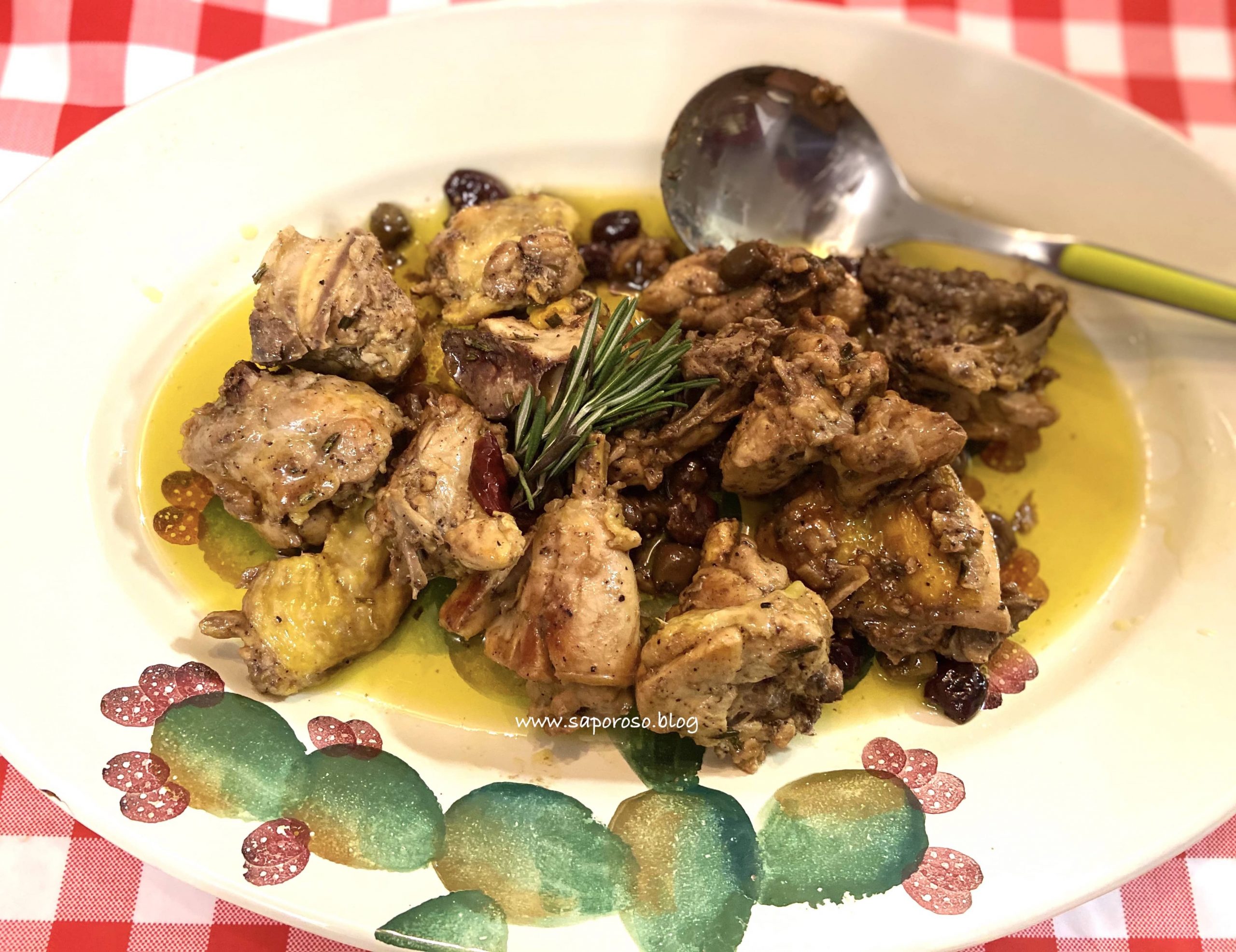 Pollo alla cacciatora in binaco con olive taggiasche