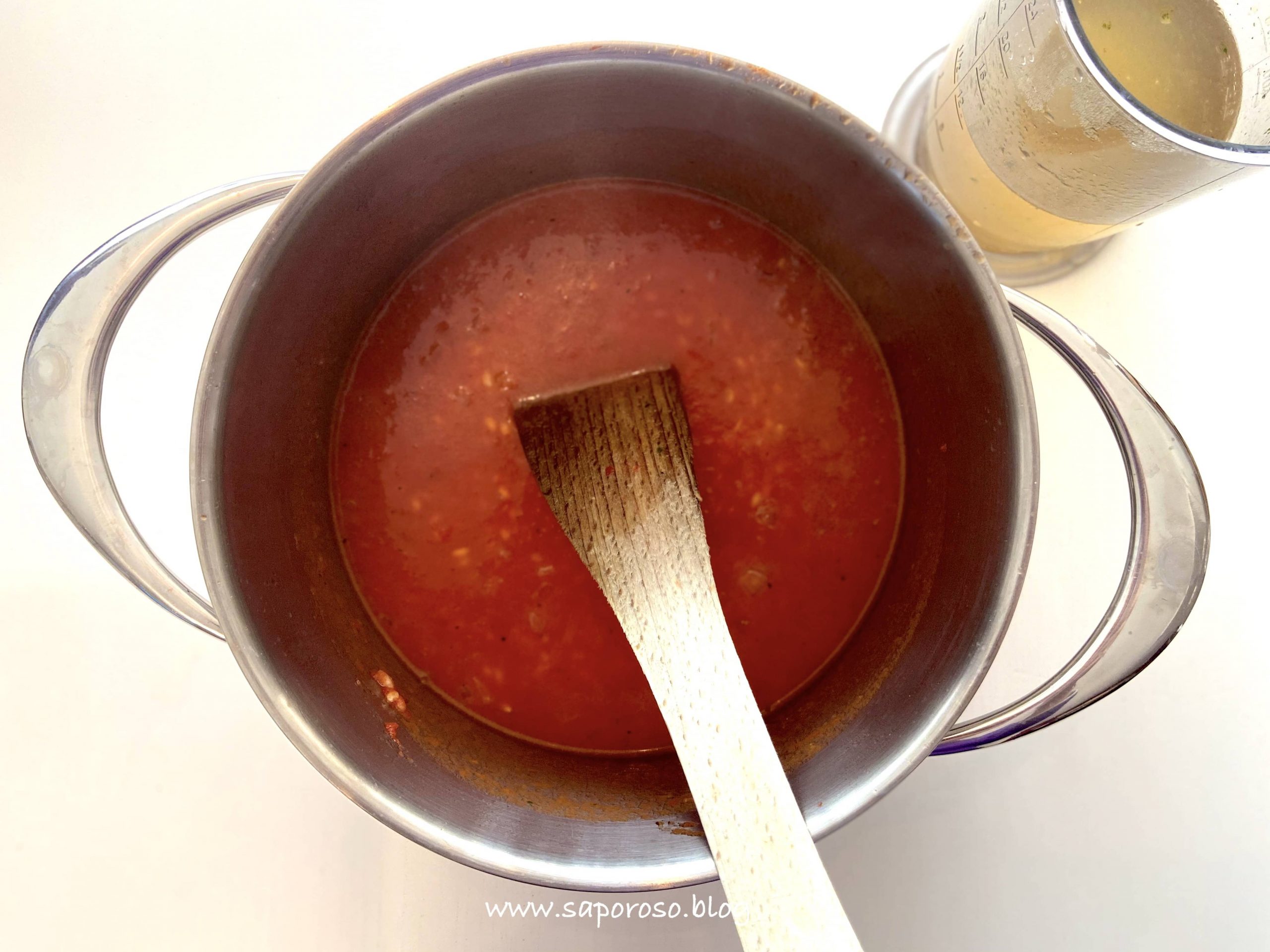 Risotto alla pizzaiola-Sfumare con il brodo