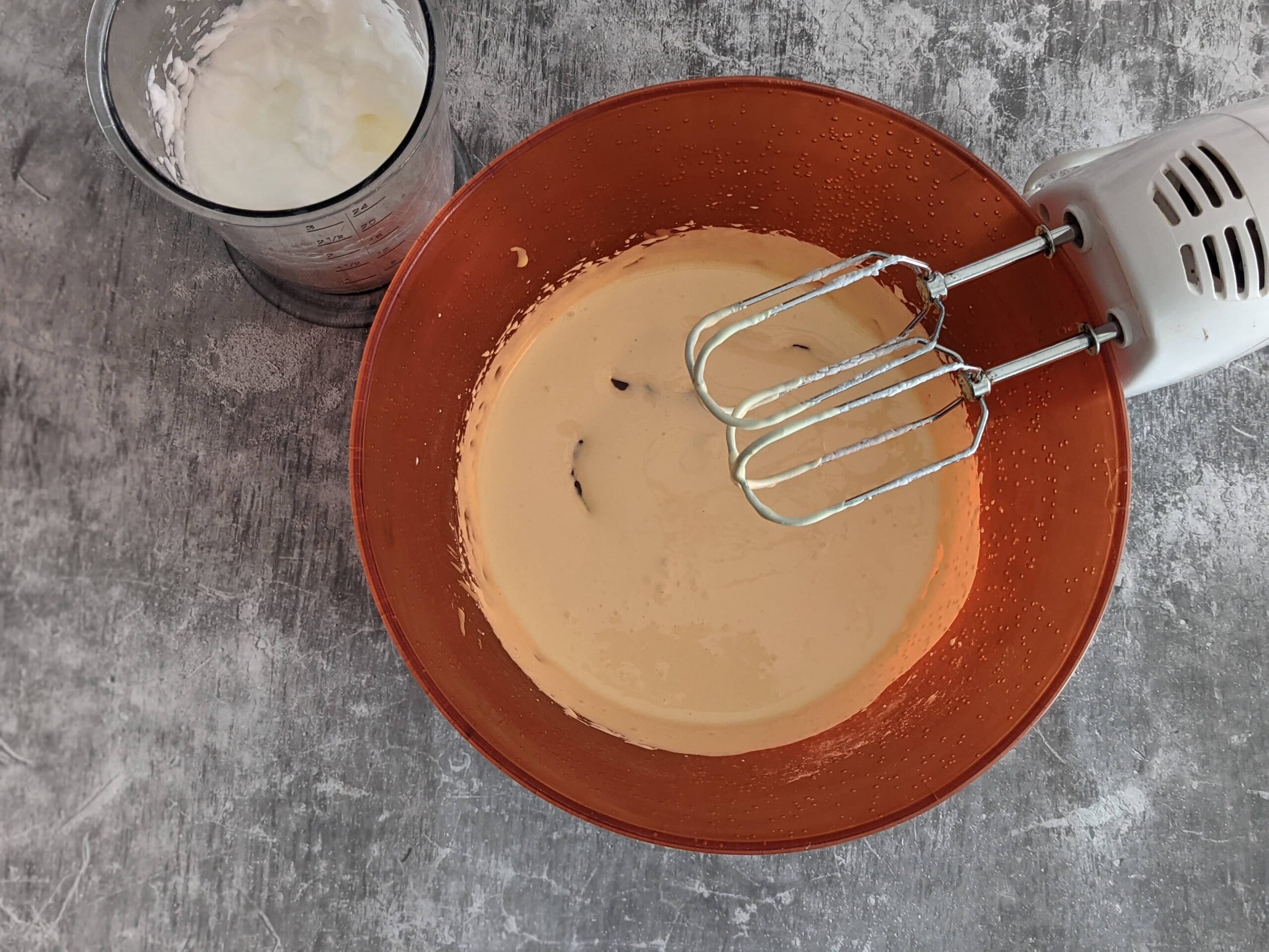 Tiramisù al limone e cioccolato bianco